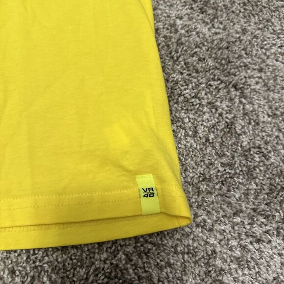 Valentino Rossi VR46 Motorsport Racing AGV The Doctor Yellow T-Shirt Size XXL - Picture 2 of 8